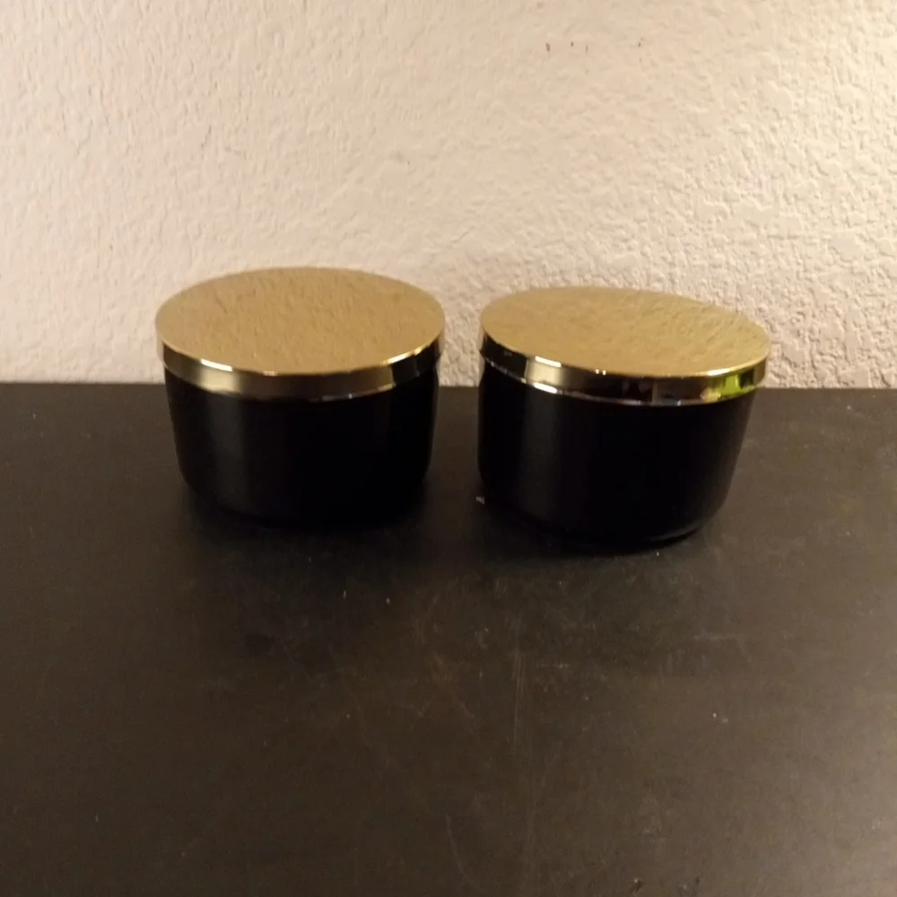 GORGEOUS NEW Z Gallerie Pair of 4